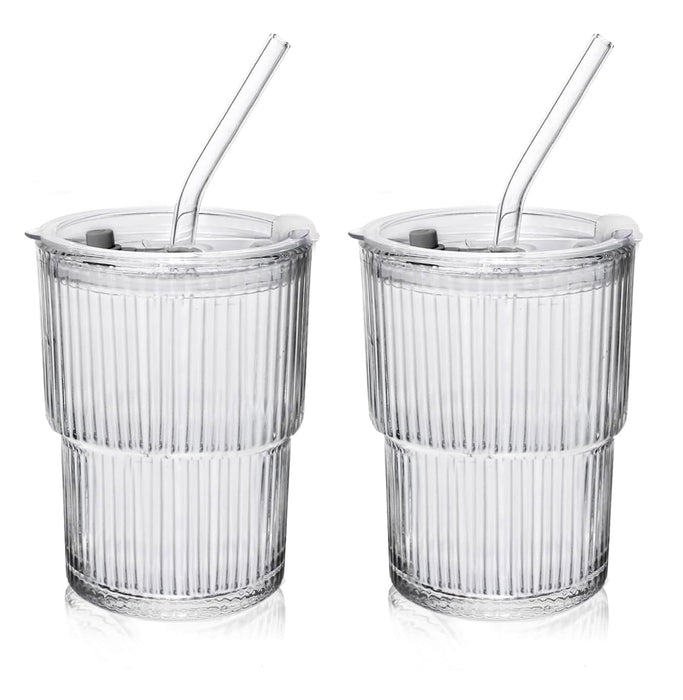 כוס זכוכית בעיצוב רטרו