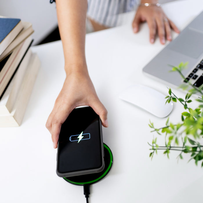 מטען אלחוטי מהיר 15W למכשירים ניידים – פאריס