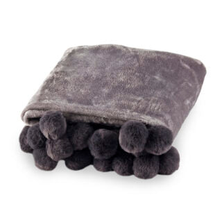 שמיכת קורל פליז עם פומפונים