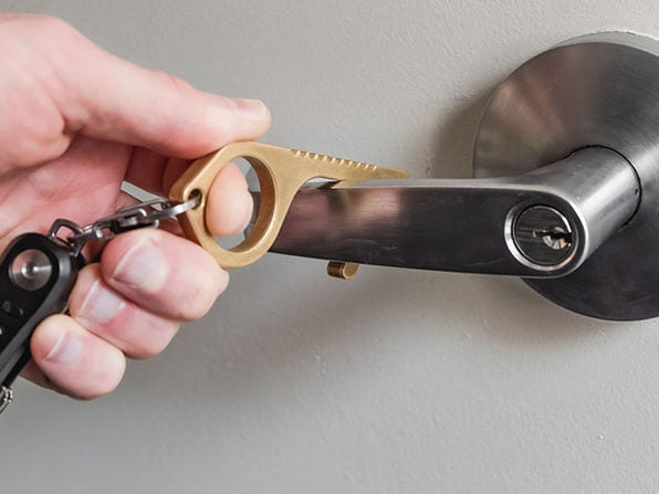 המפתח הנקי CleankKey מפתח קורונה | המפתח ההגייני | מפתח פותח דלתות | מפתח אנטי בקטריאלי | מחזיק מפתחות קורונה |
