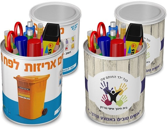 מעמד לכלי כתיבה - לוח מודעות מגנטי