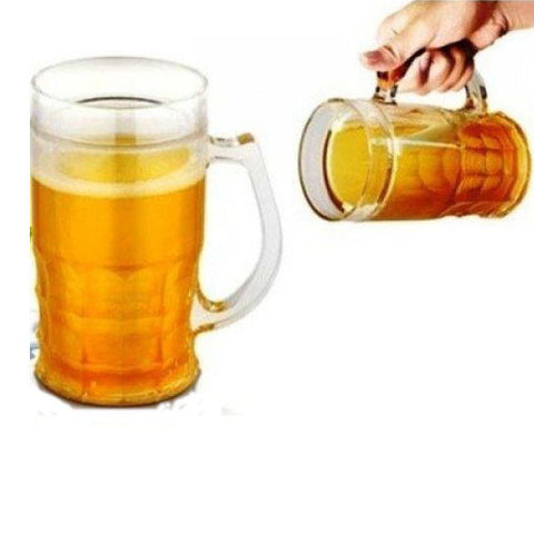 כוס הקפאה מעוצבת בצורת כוס בירה של פעם עם דופן כפולה ונוזל מיוחד.